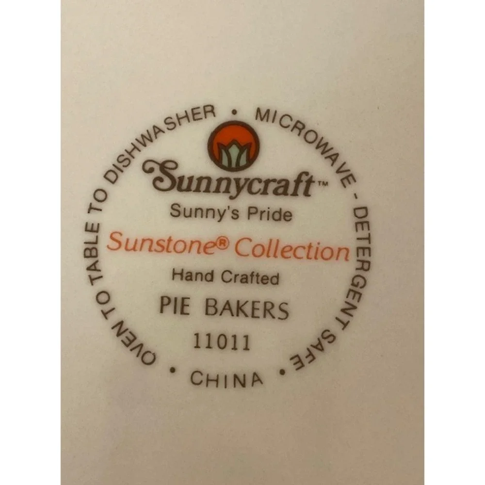 Sunnycraft Sunstone Collection Apple Pie Recipe Ceramic Baker Dish 11011 Cream